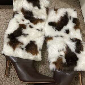 Stylish Faux Fur and Leather Women's Boots